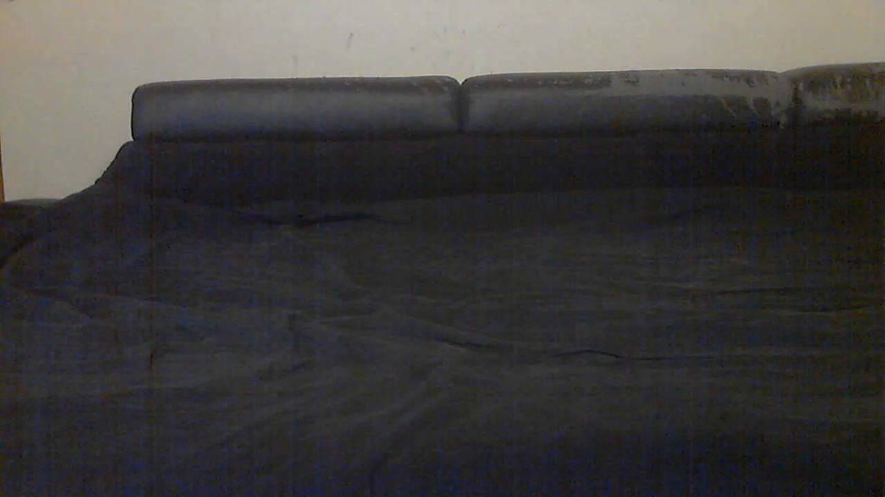 01kiki Live Cam Screenshot – 2025-08-08 21:24:04