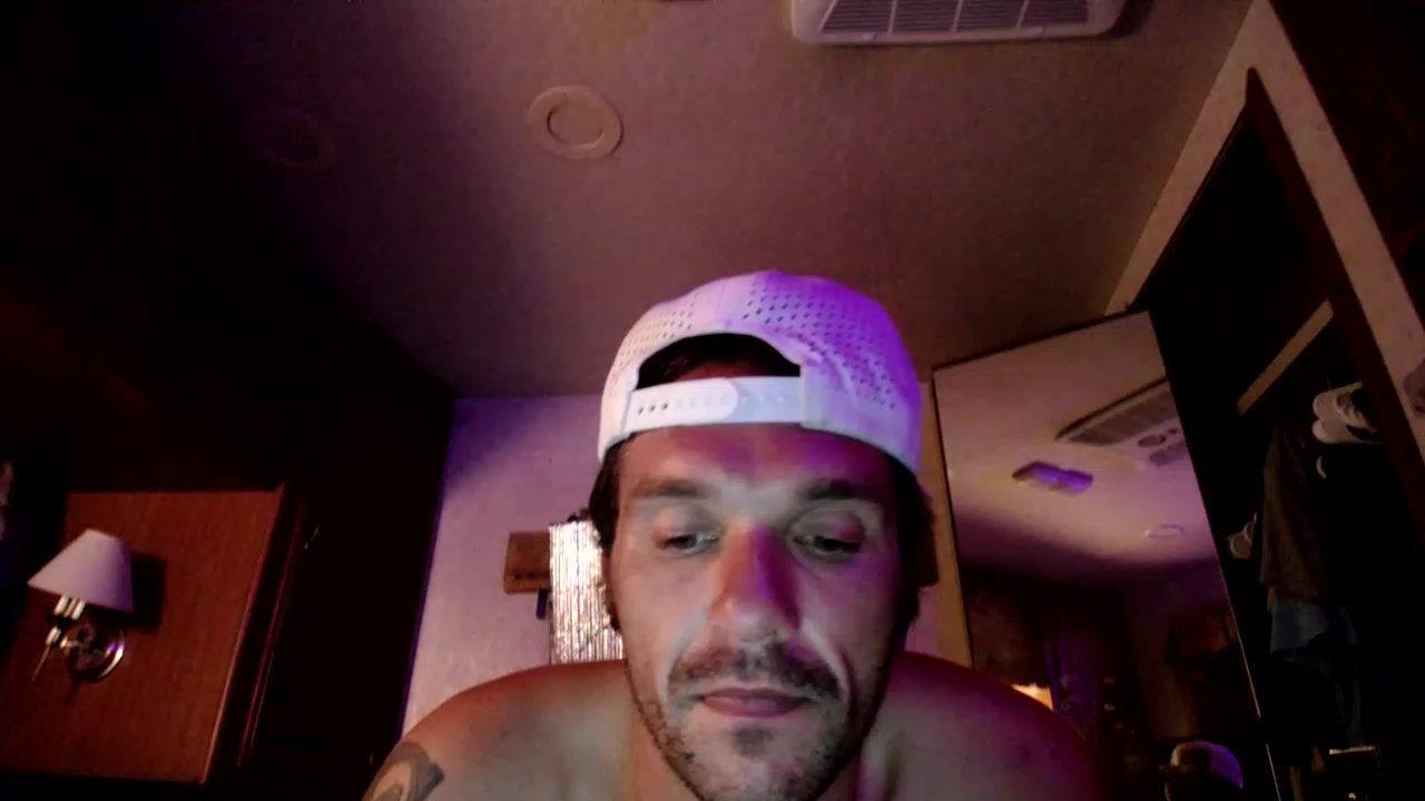 1994whiteeBoi Live Cam Screenshot – 2025-08-05 09:04:33