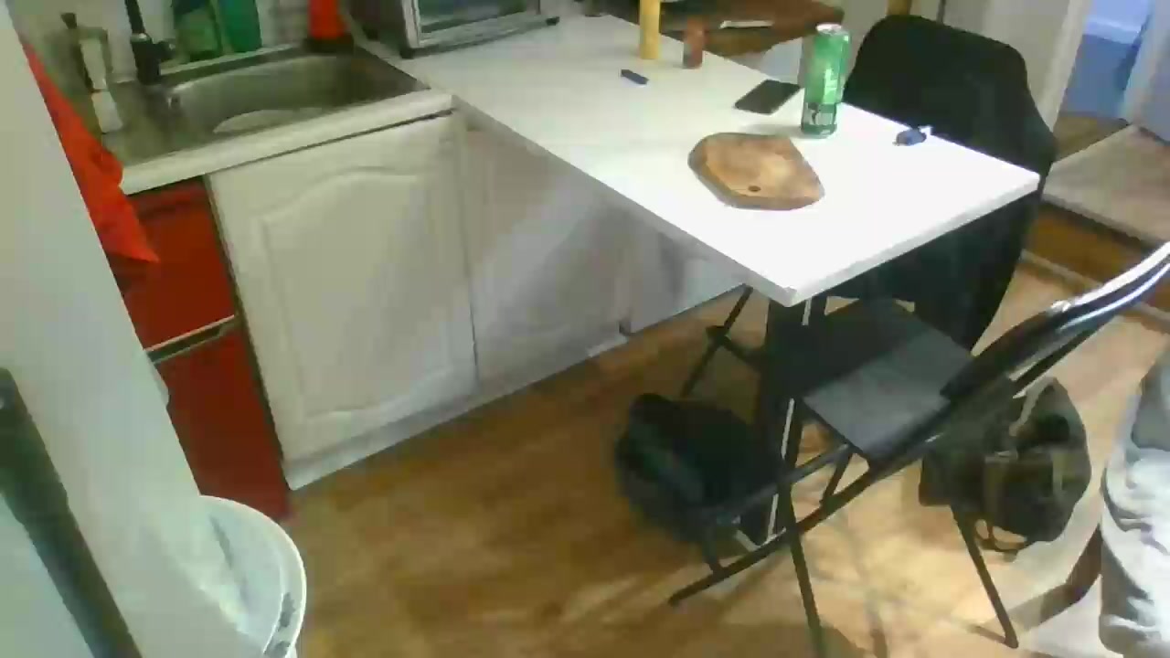 1str8london Live Cam Screenshot – 2025-08-04 21:43:23