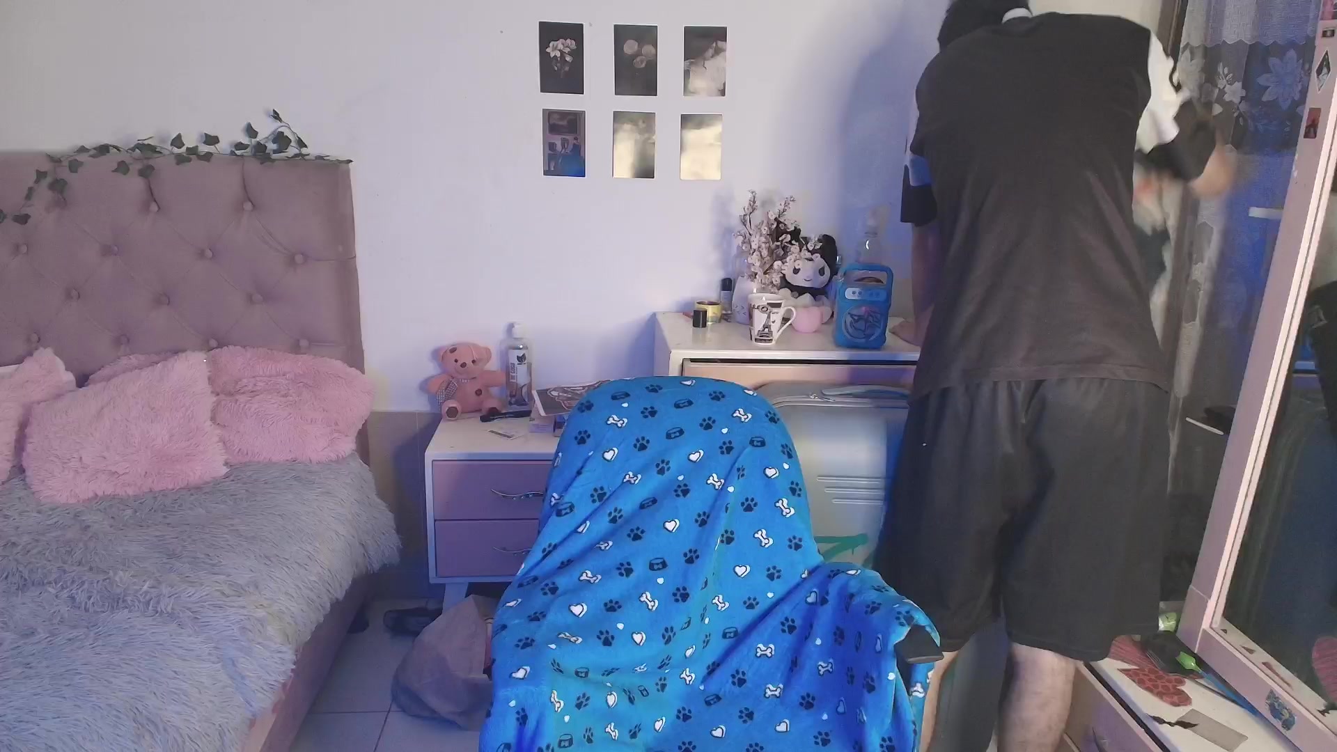 2cybOy Live Cam Screenshot – 2025-08-26 20:20:22