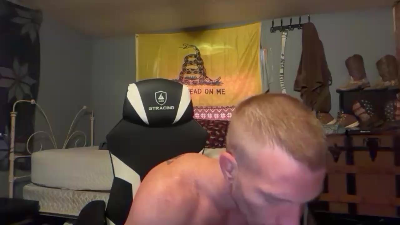 420rebel Live Cam Screenshot – 2025-08-04 21:11:32
