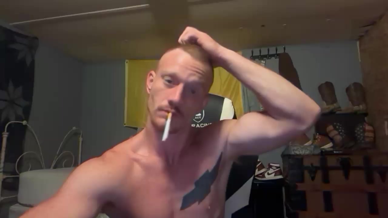 420rebel Live Cam Screenshot – 2025-08-04 21:30:56