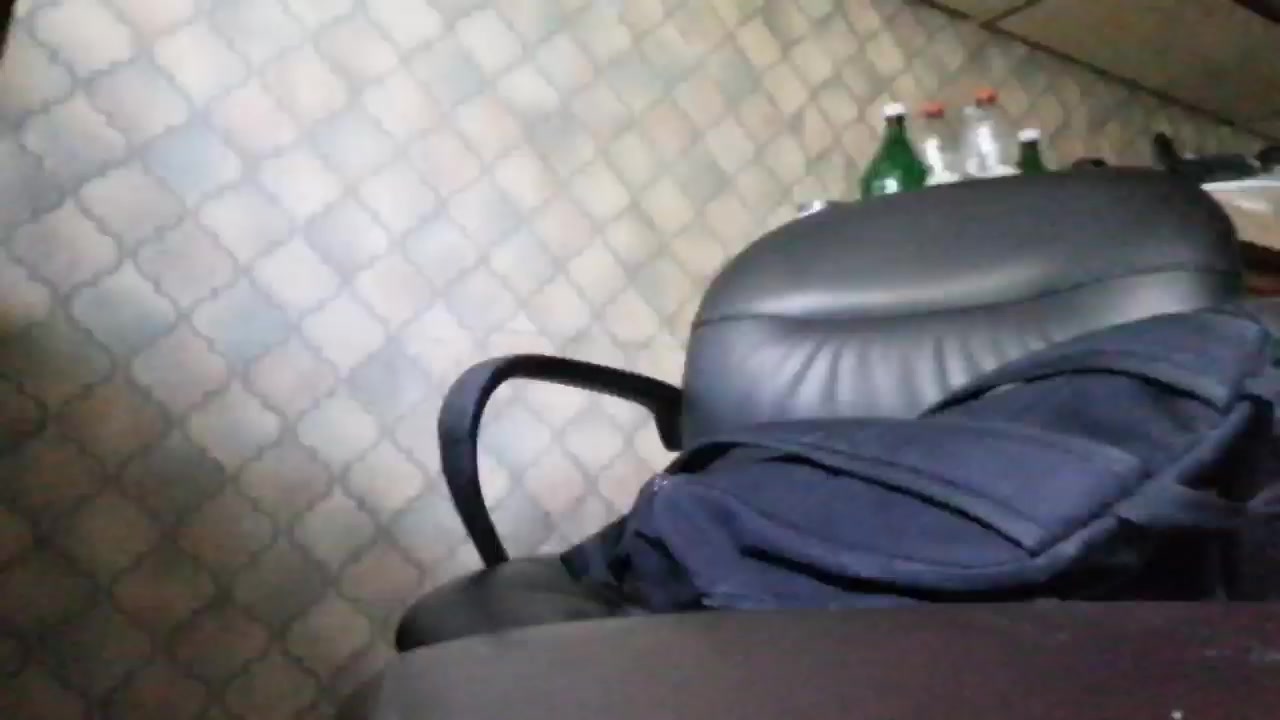 4wixxxen Live Cam Screenshot – 2025-08-15 05:30:34