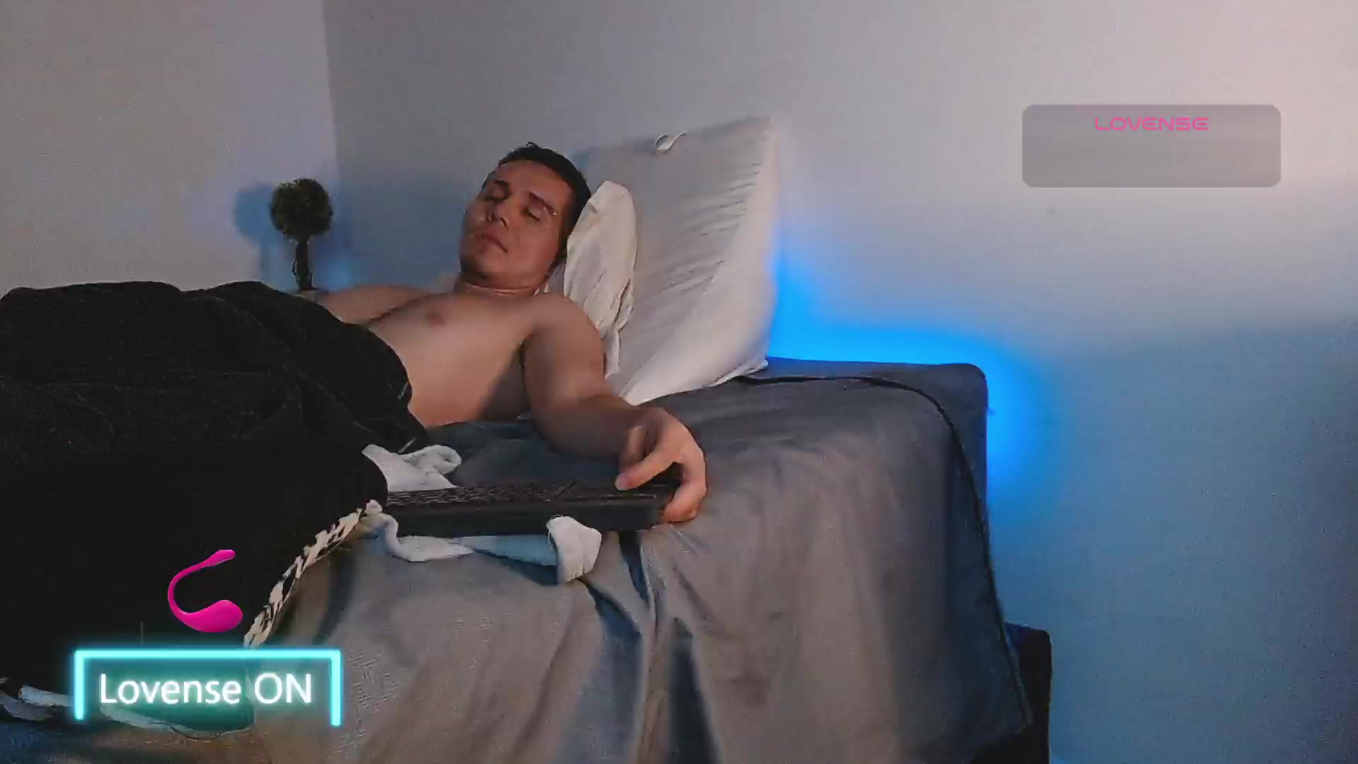 Adam_rivera Live Cam Screenshot –  
