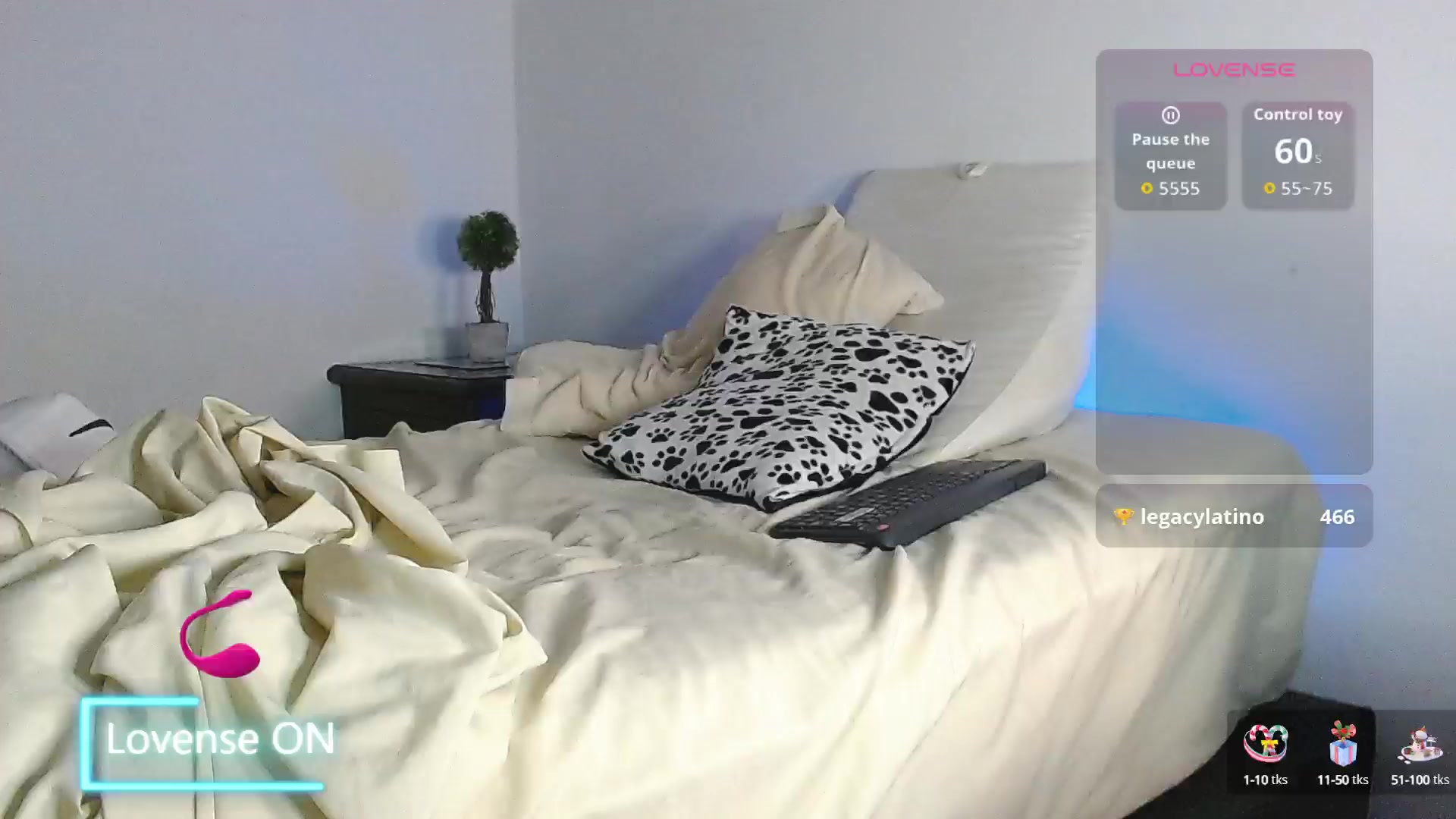 Adam_rivera Live Cam Screenshot – 2025-08-14 03:50:20