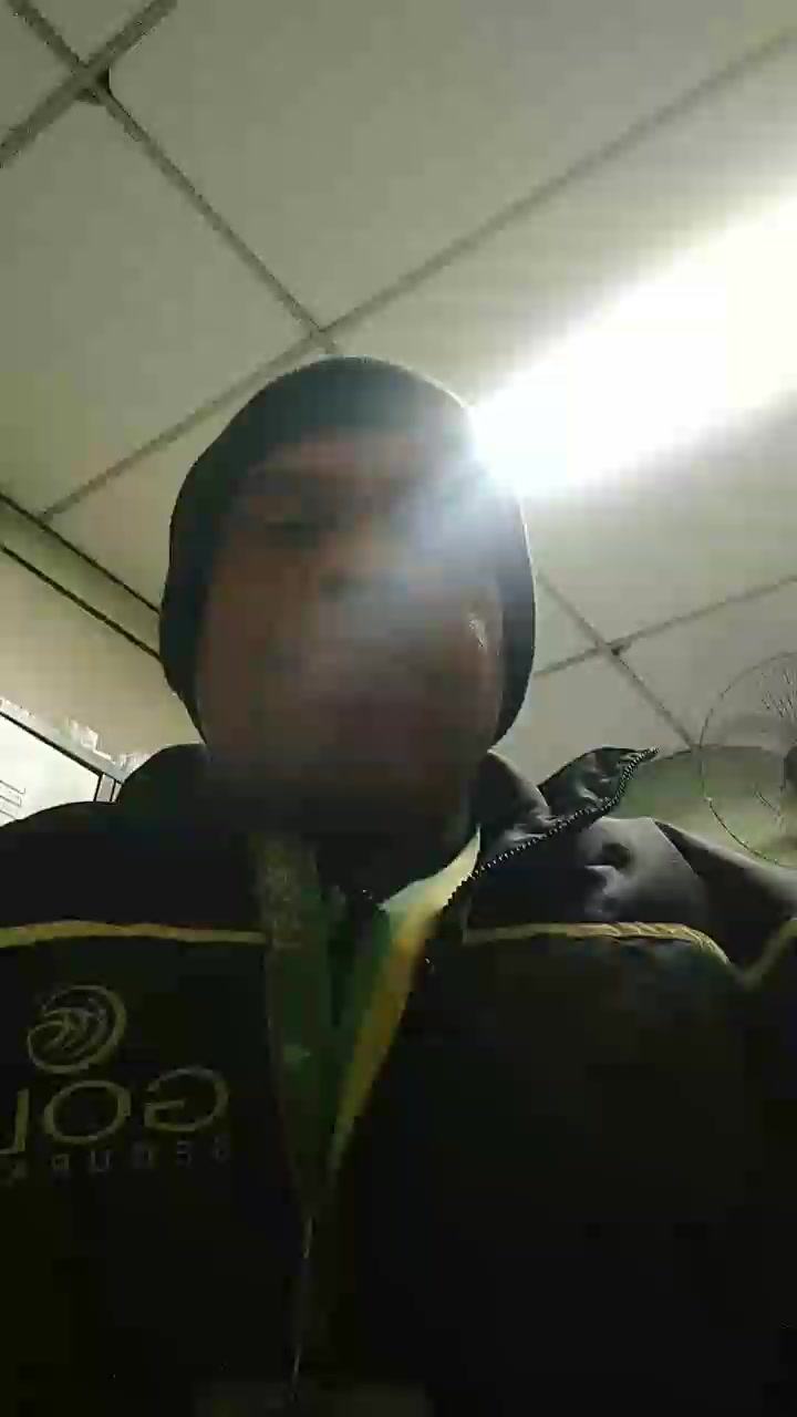 Adilson9000 Live Cam Screenshot – 2025-08-04 04:38:26