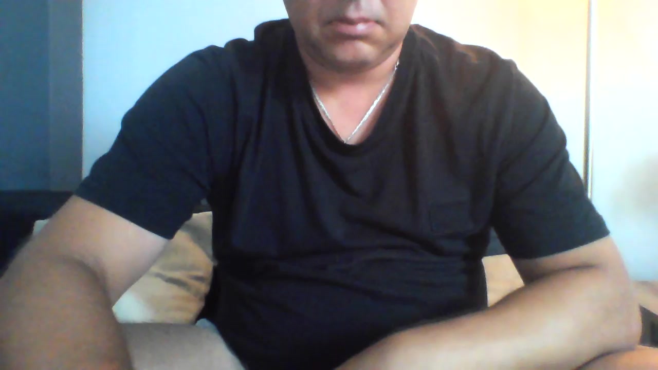 Alanik1984 Live Cam Screenshot – 2025-08-23 08:30:37