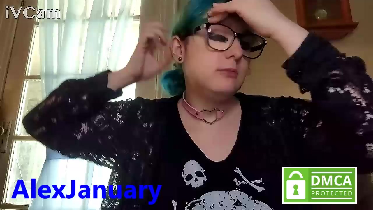 AlexJanuary Live Cam Screenshot – 2025-08-05 16:16:59
