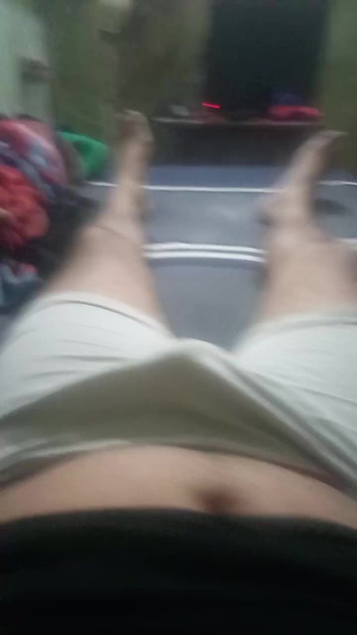 Alexepgb Live Cam Screenshot – 2025-08-06 06:41:08