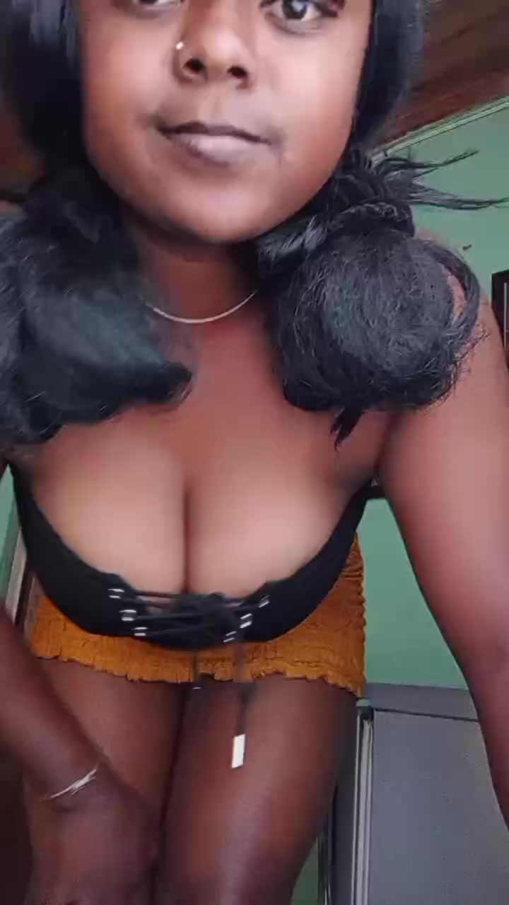 Alicia_nelly Live Cam Screenshot – 2025-08-30 11:03:51