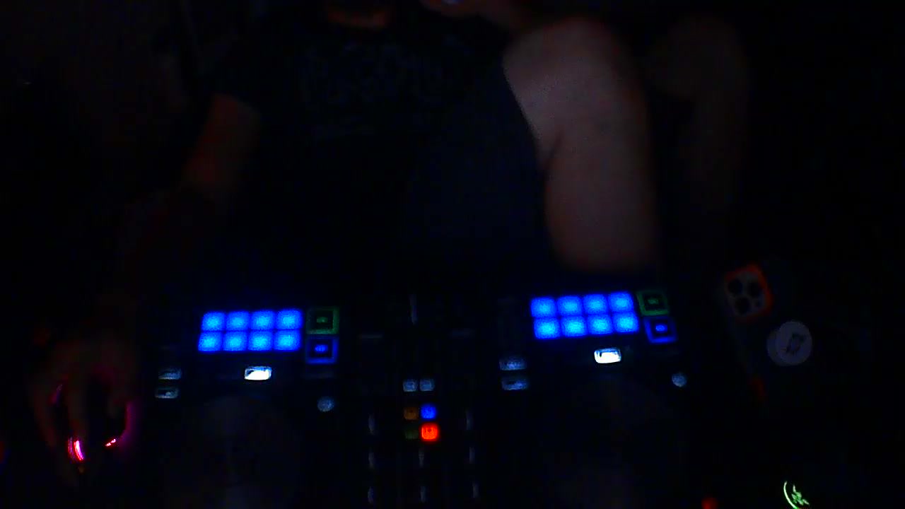 AltF44 Live Cam Screenshot – 2025-08-25 06:01:53