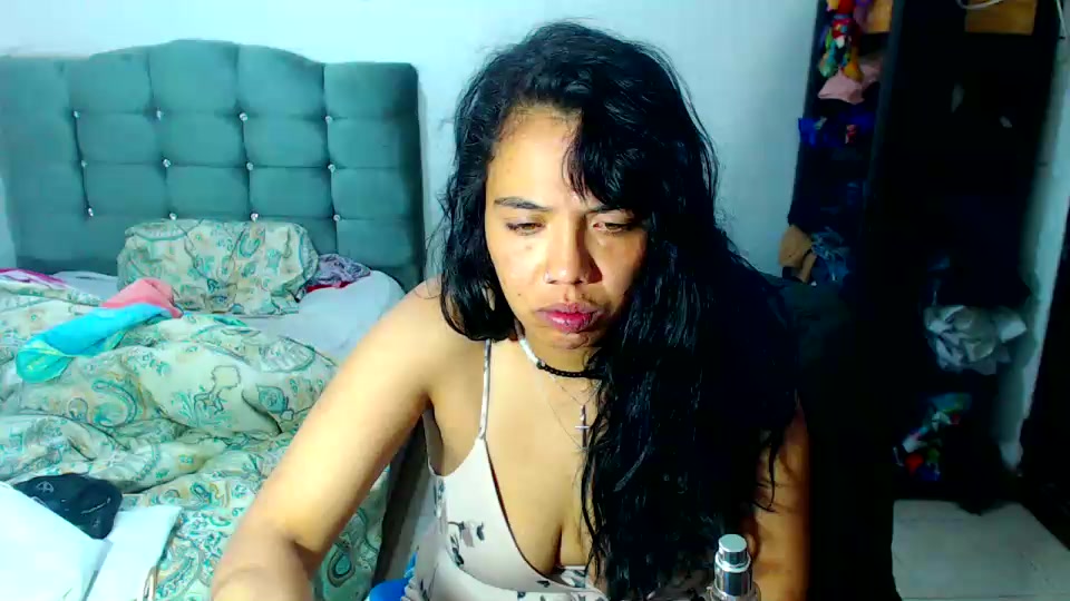 AmaJulia Live Cam Screenshot – 2025-08-15 17:32:13