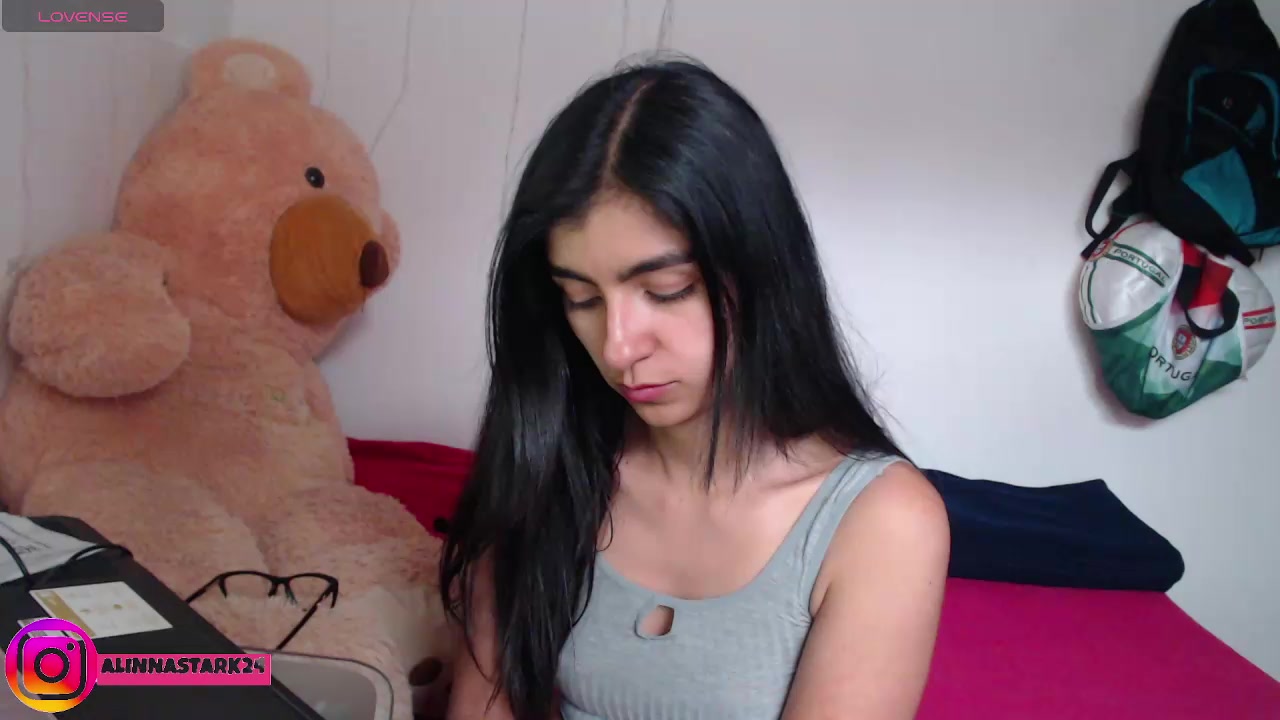 AnahiBrowns Live Cam Screenshot – 2025-08-28 18:46:16