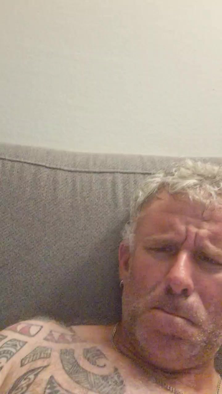 Analtrucker1 Live Cam Screenshot – 2025-08-05 04:03:16