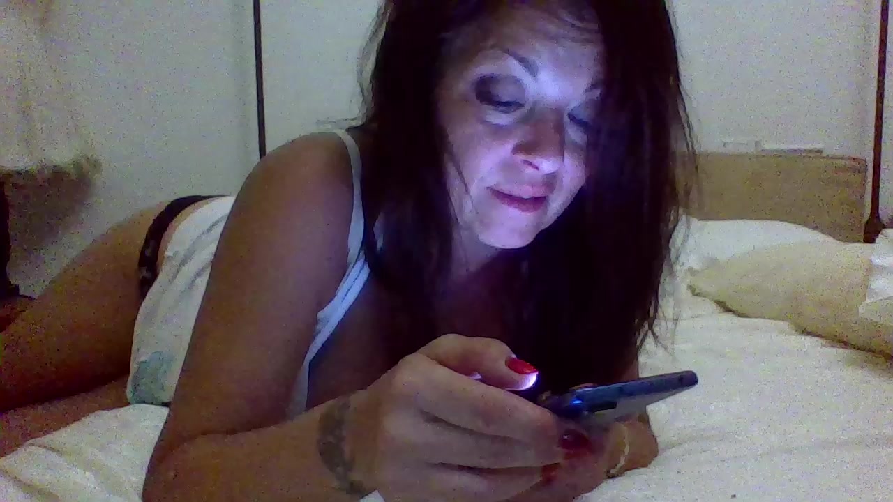 Anastasia1987 Live Cam Screenshot – 2025-08-05 22:25:14