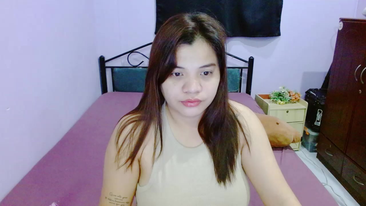Angelaforyou00 Live Cam Screenshot – 2025-08-05 21:53:08