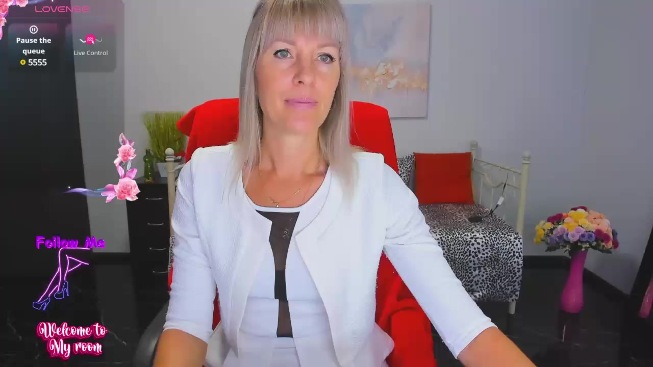 Anita_Tayson Live Cam Screenshot – 2025-08-06 06:12:33