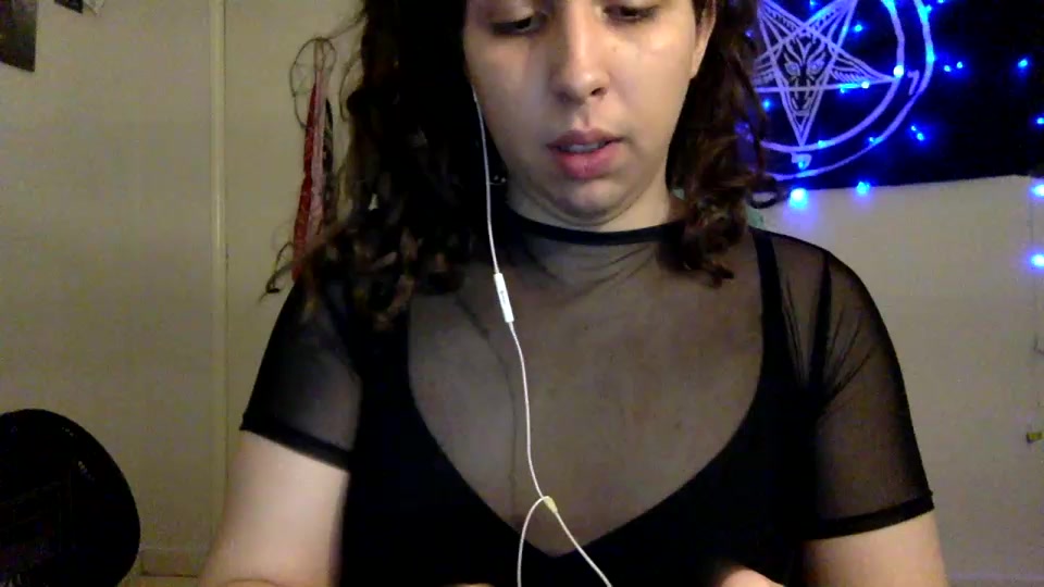 AnneGotik Live Cam Screenshot – 2025-08-22 05:06:32