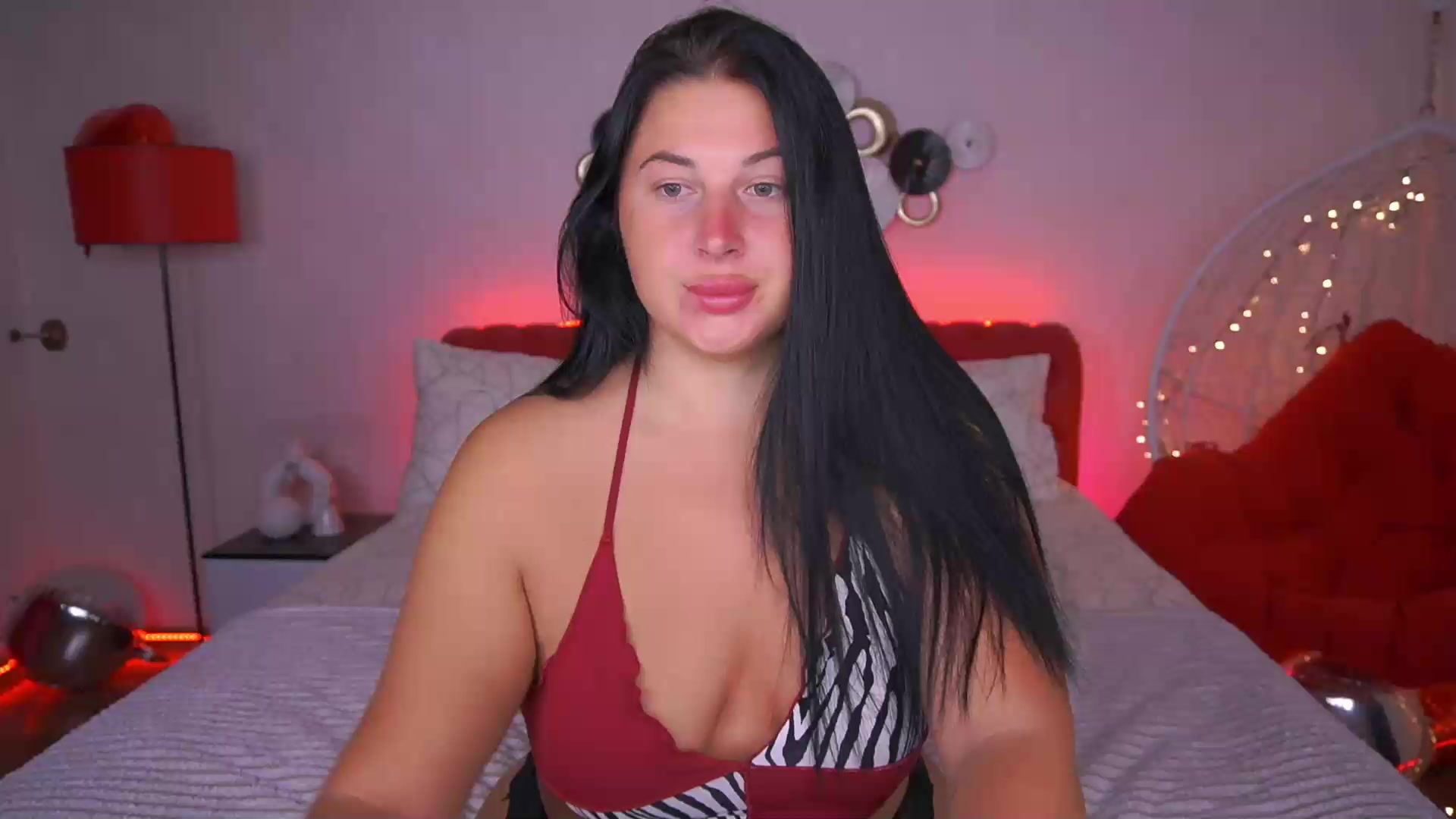 ArianaDark Live Cam Screenshot – 2025-08-14 19:49:52