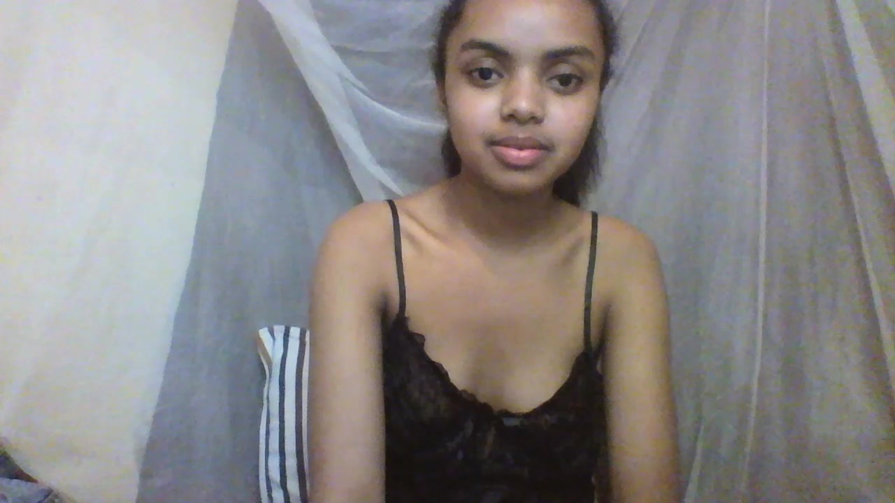 Ashleyze Live Cam Screenshot – 2025-08-18 20:26:16