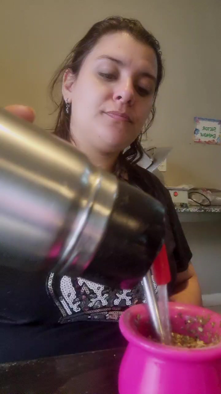 Avril_xo Live Cam Screenshot – 2025-08-07 15:57:29