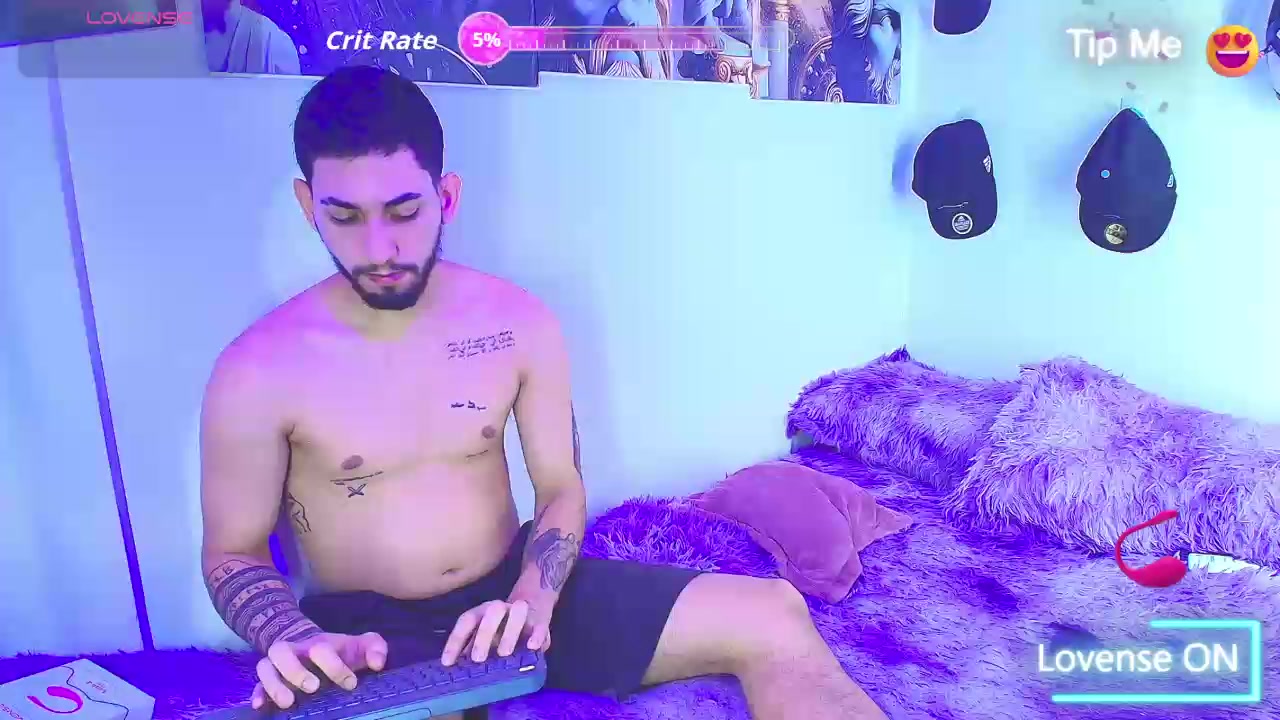 AzraelSmithx Live Cam Screenshot – 2025-08-04 06:30:28