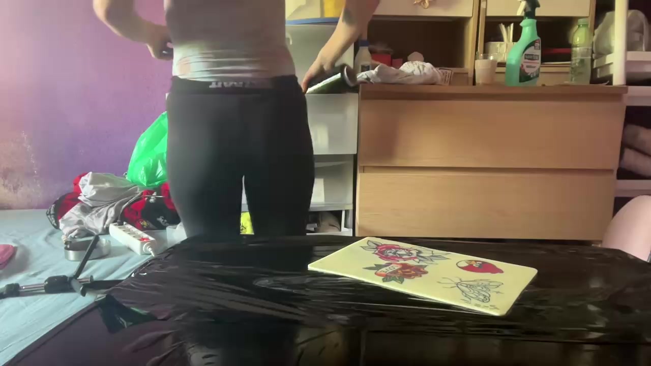BDSMFLAWLESS Live Cam Screenshot – 2025-08-14 12:56:30