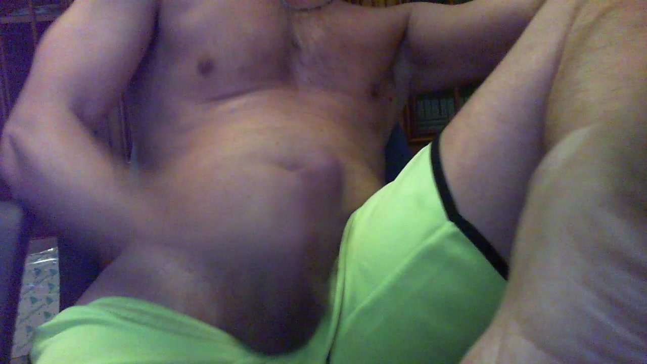 BULL4PUSSY Live Cam Screenshot – 2025-08-14 23:49:00