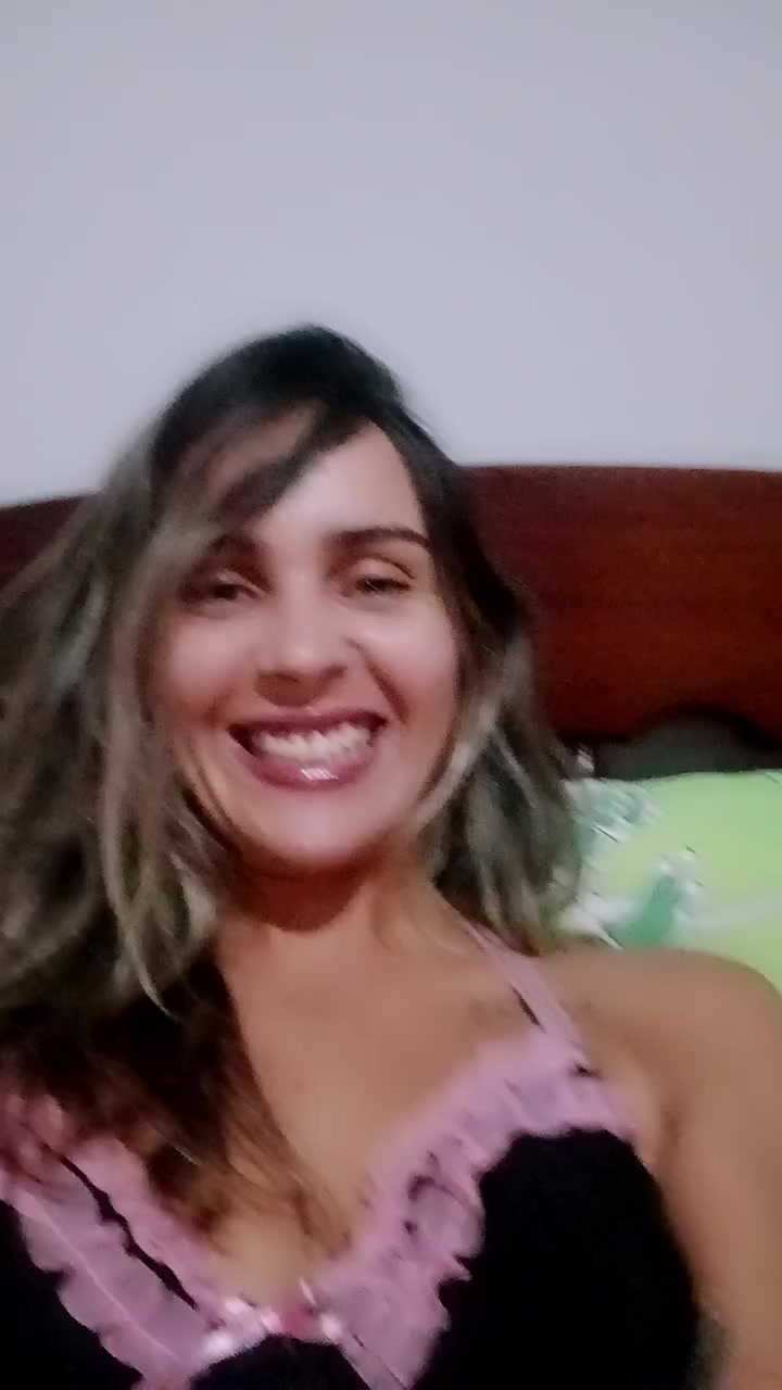 Babisurfistinha Live Cam Screenshot – 2025-08-27 05:26:26