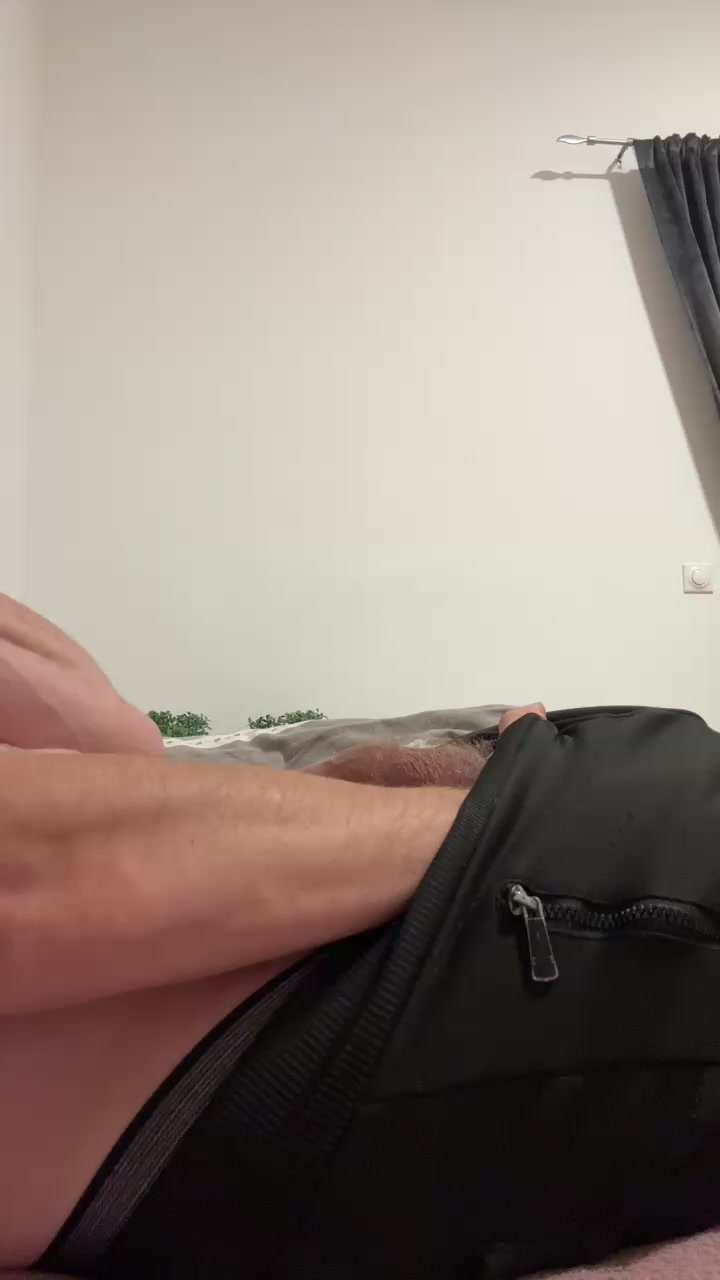 Basti0334 Live Cam Screenshot – 2025-08-04 01:56:18