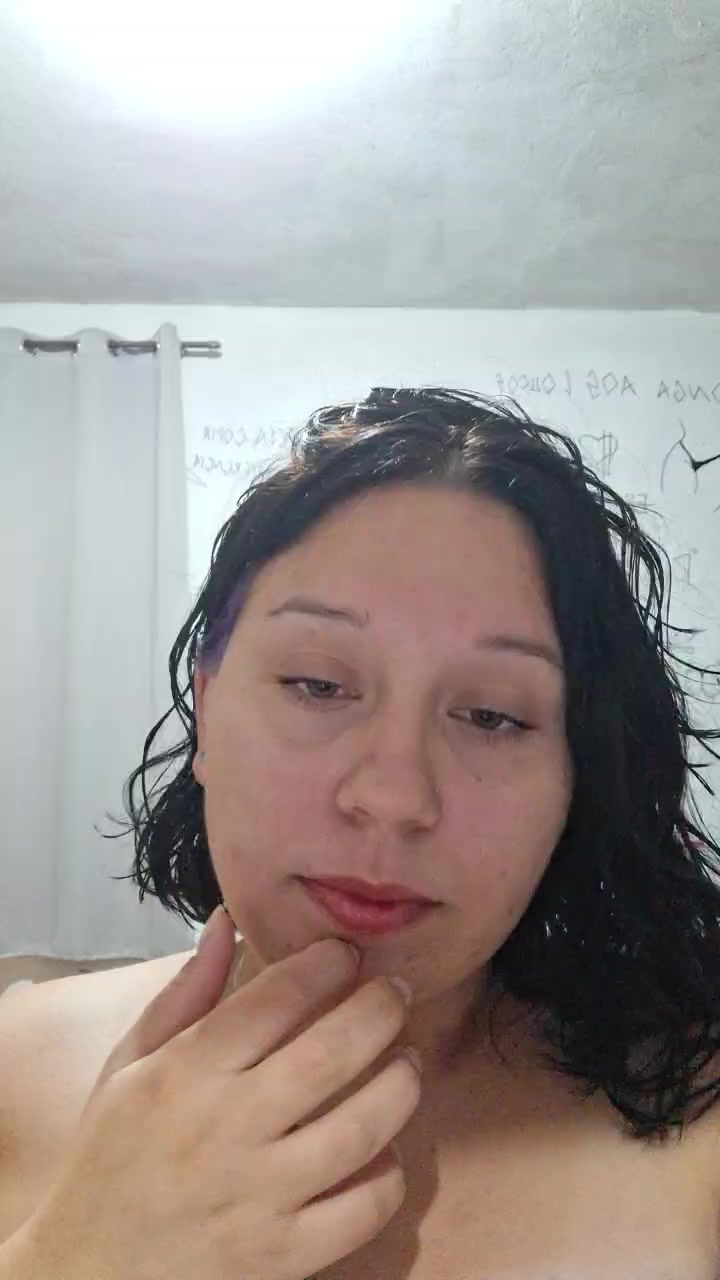 Beatrizdms Live Cam Screenshot – 2025-08-31 13:20:22