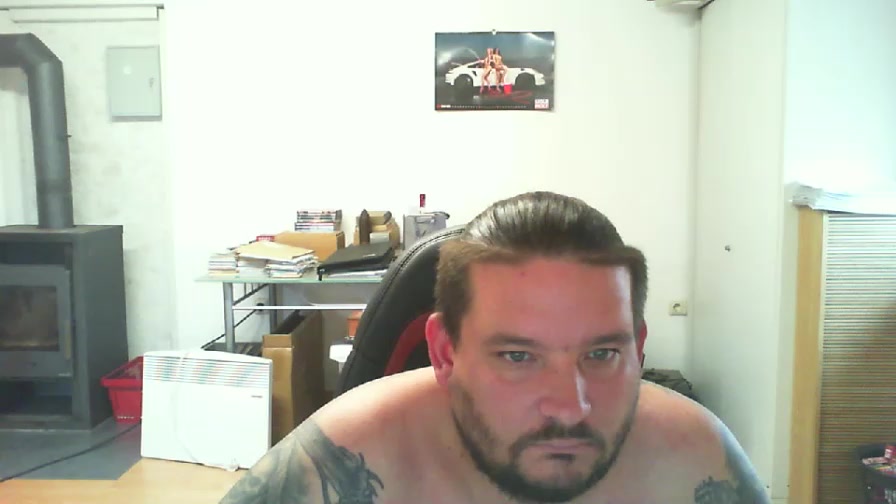 BenutzeMich666 Live Cam Screenshot – 2025-08-04 14:19:22