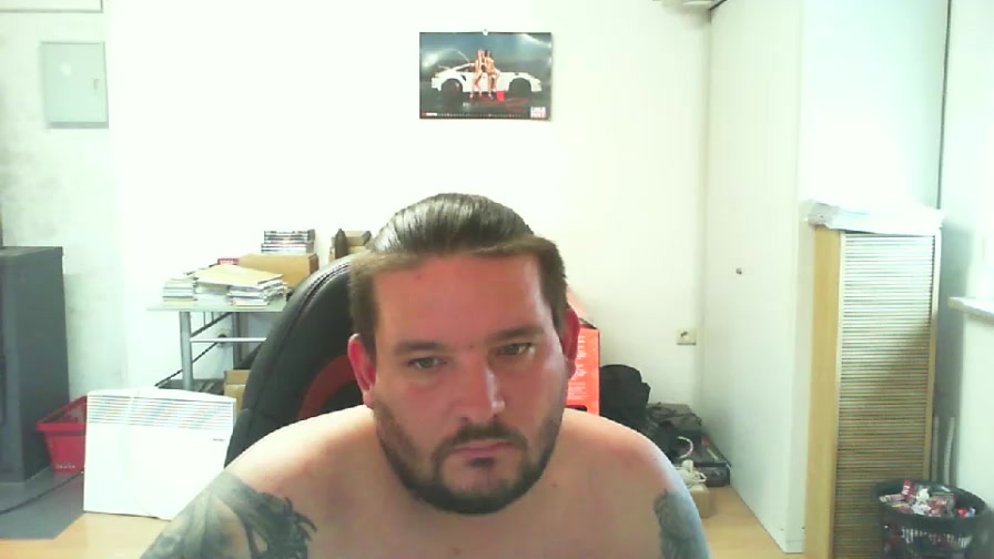 BenutzeMich666 Live Cam Screenshot – 2025-08-04 15:30:47