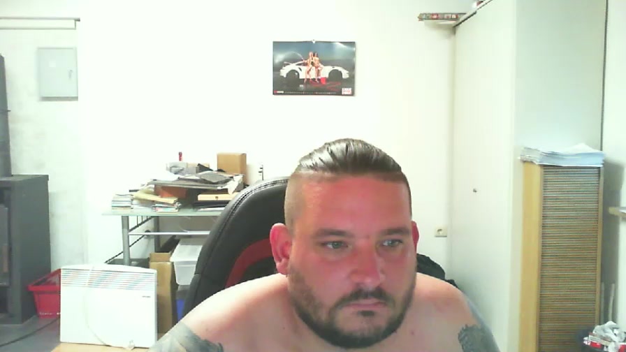 BenutzeMich666 Live Cam Screenshot – 2025-08-14 18:19:15