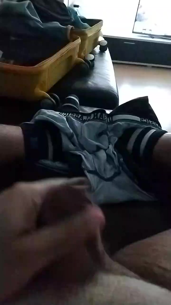 BigMutz Live Cam Screenshot – 2025-08-29 21:13:01