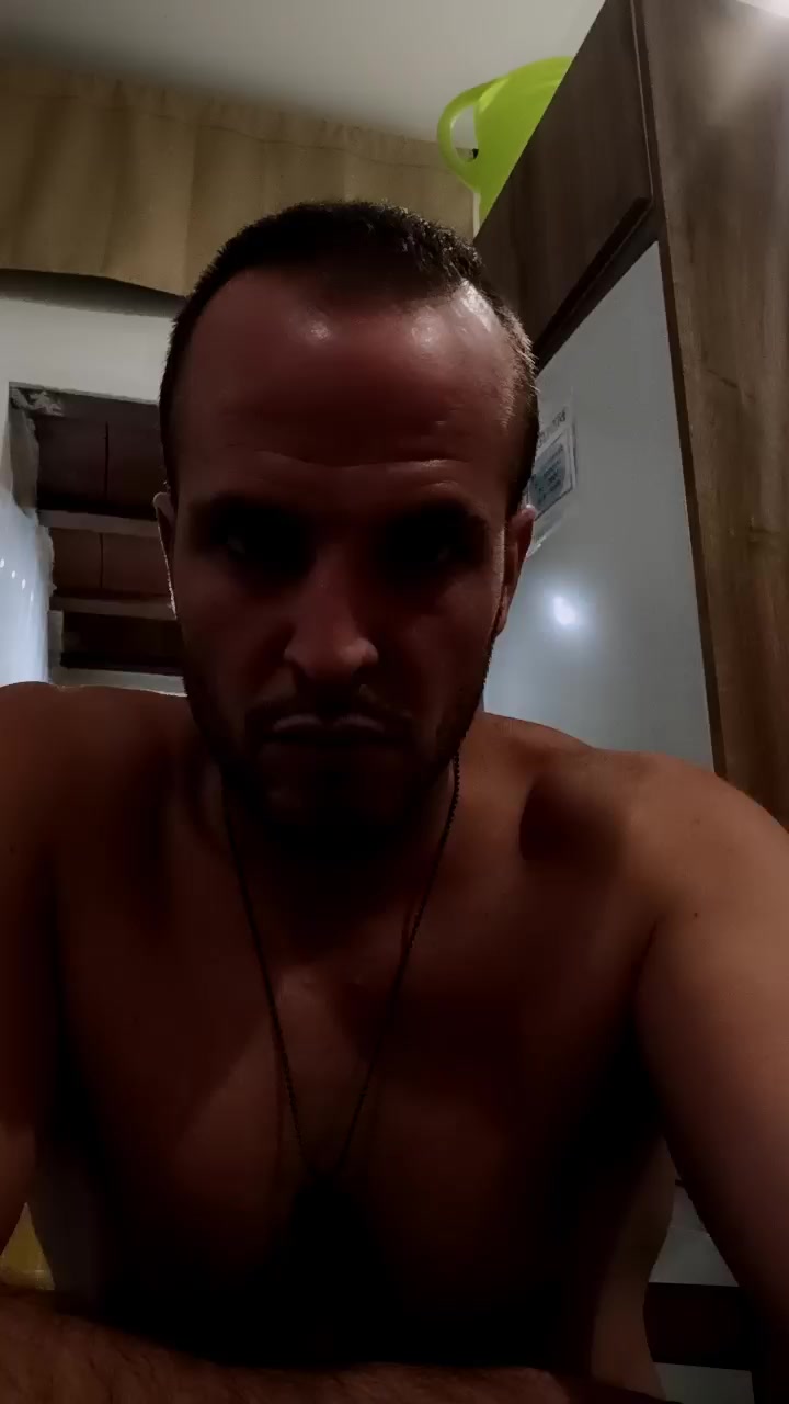 Big_Duque Live Cam Screenshot – 2025-08-09 00:02:09