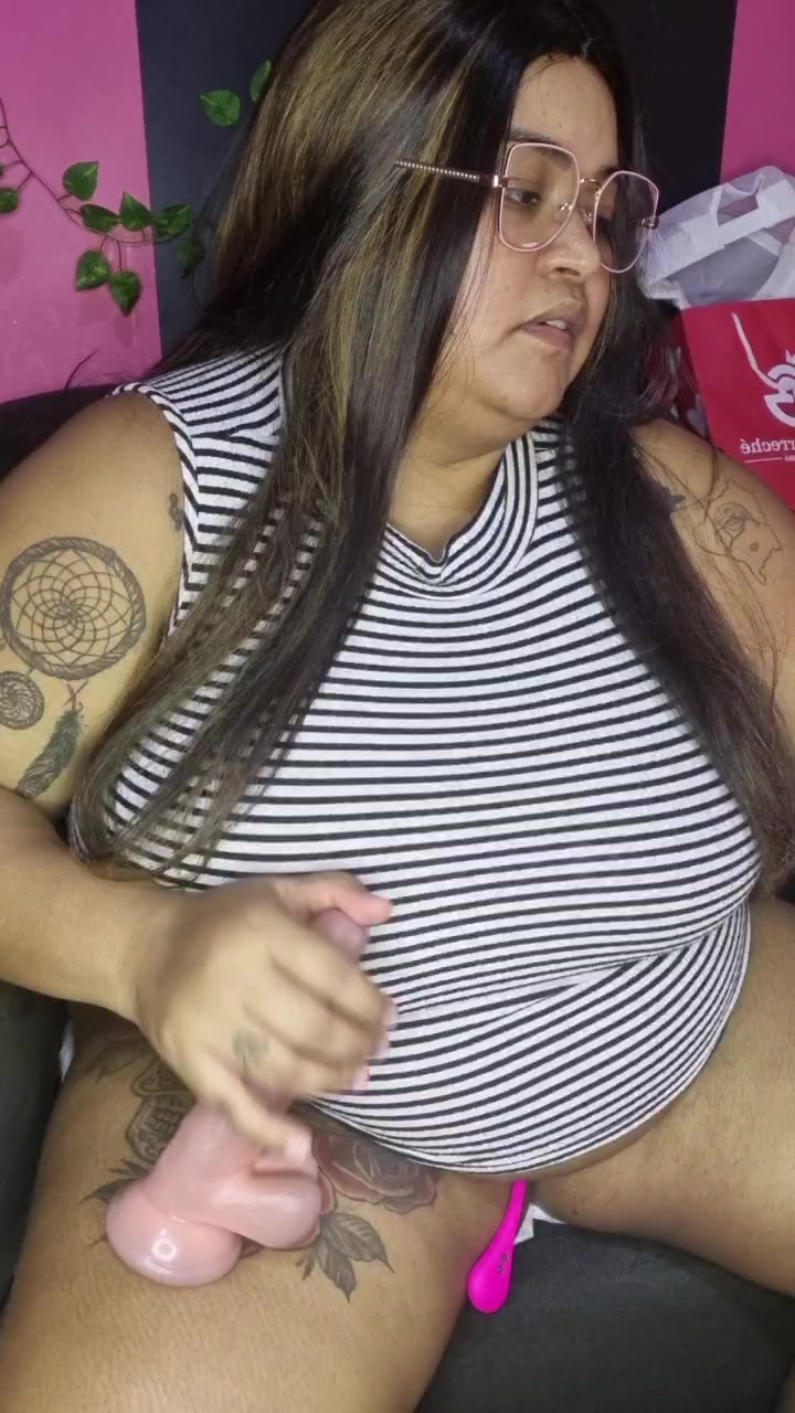 BlackQueen1992 Live Cam Screenshot – 2025-08-27 20:20:21