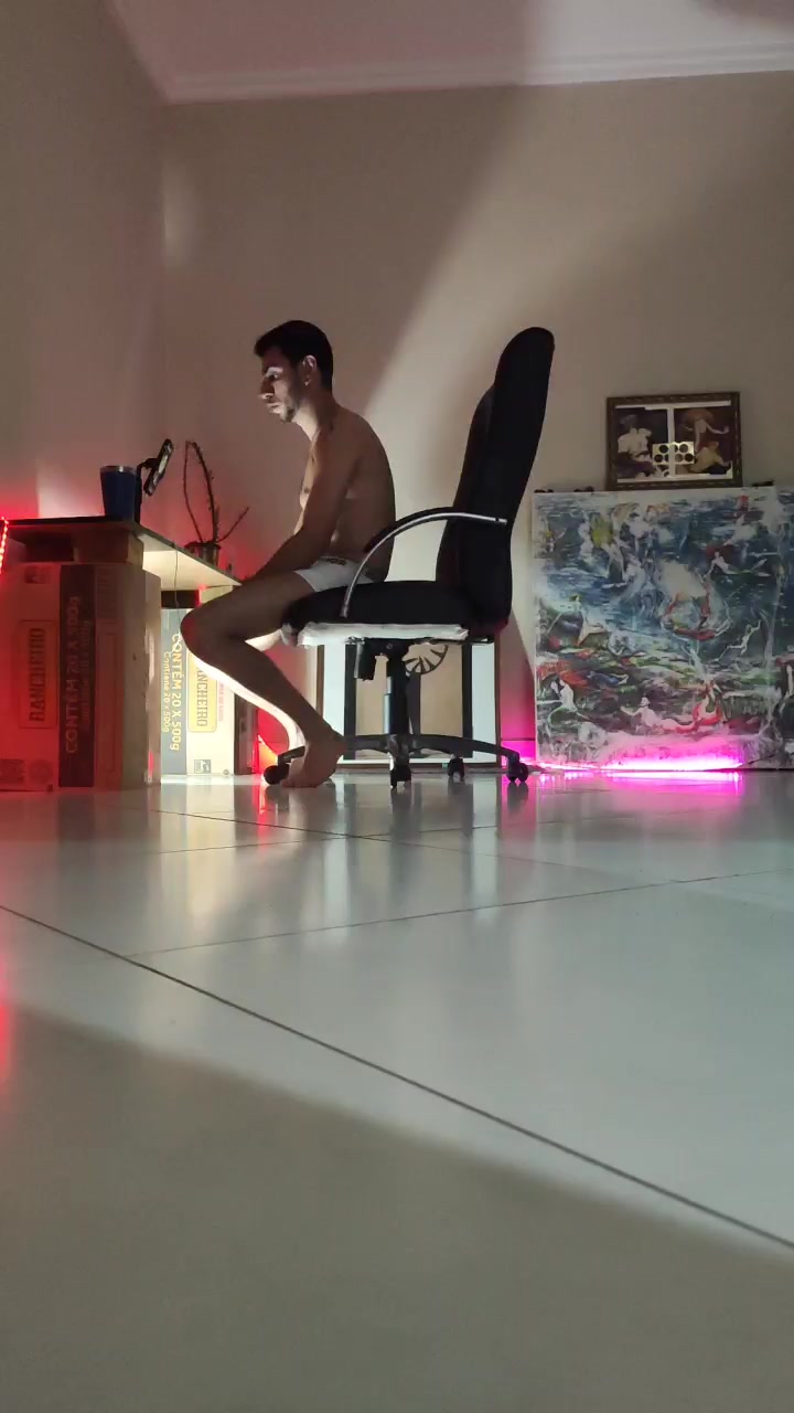 BoyPepper Live Cam Screenshot – 2025-08-17 00:02:59
