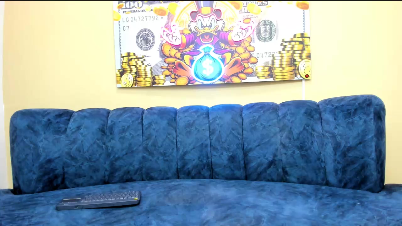 Boy_Wrap Live Cam Screenshot – 2025-08-05 13:08:36