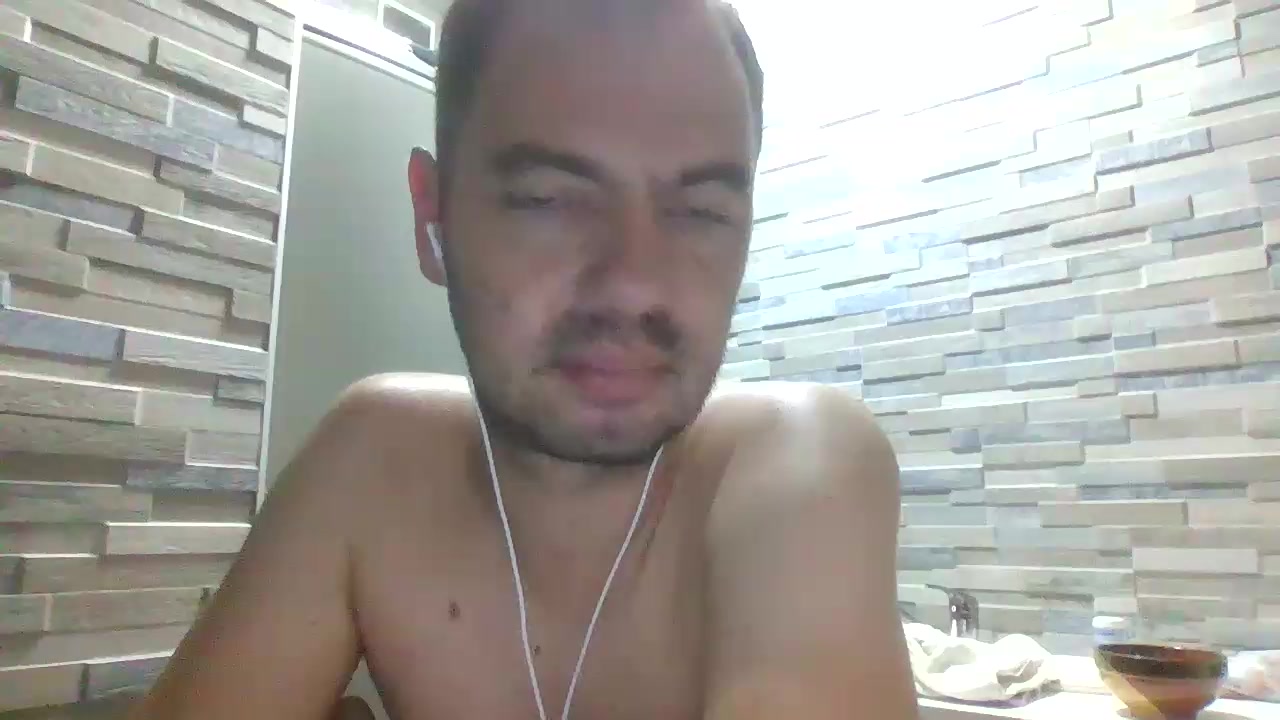 Boybordeau Live Cam Screenshot – 2025-09-03 21:20:32