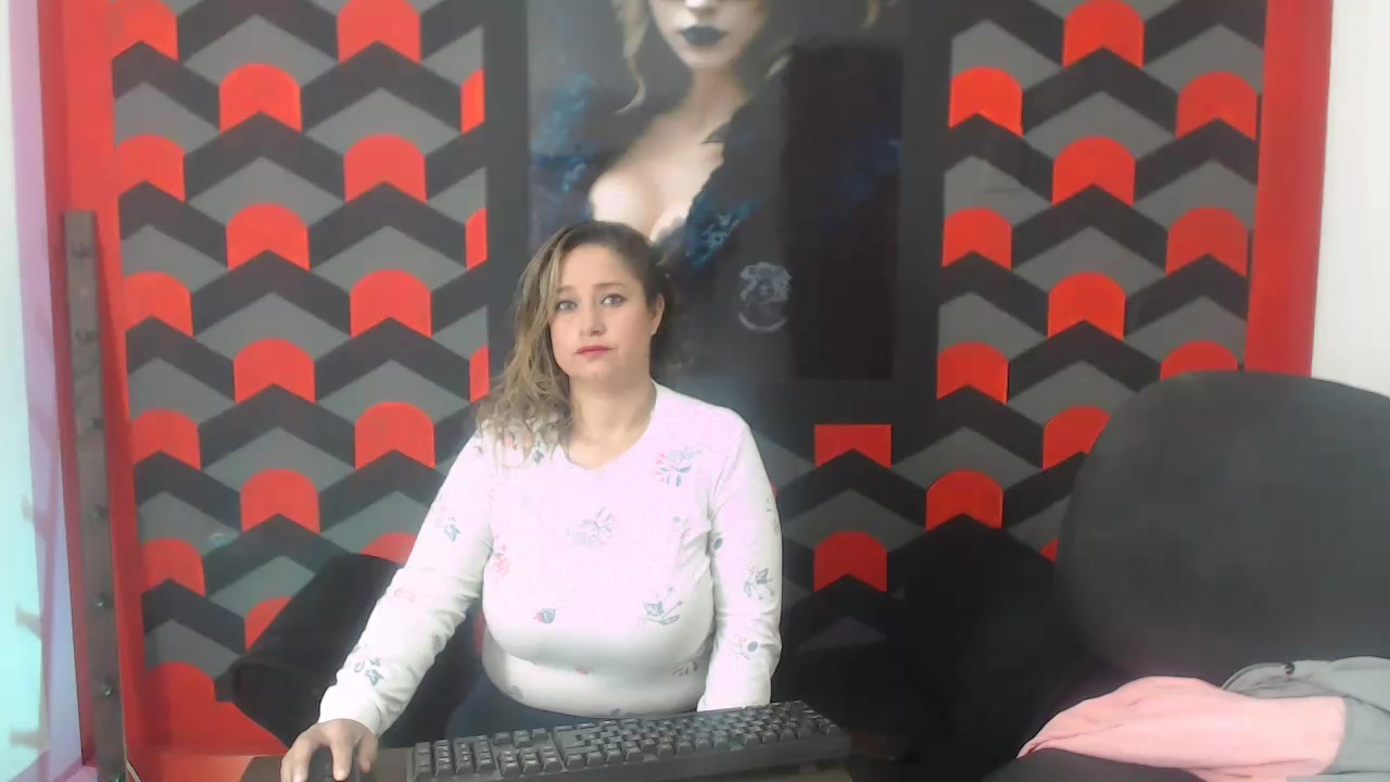 Brenda_bigtitis Live Cam Screenshot – 2025-08-08 18:37:36