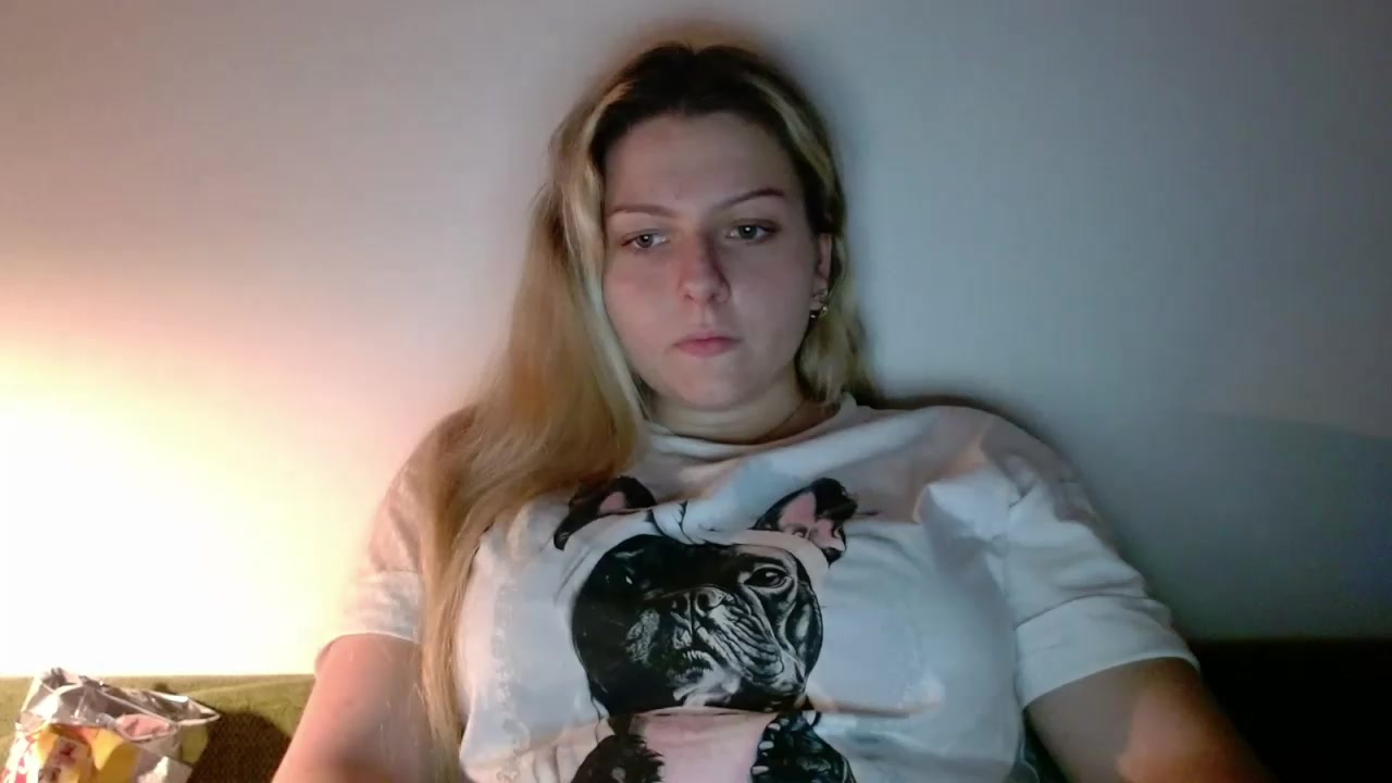 BritneySensual Live Cam Screenshot – 2025-08-02 21:48:18