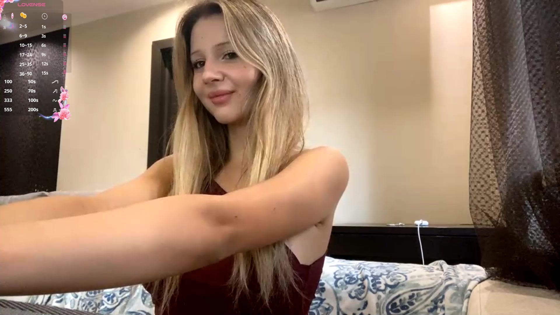 BrittaDucharme Live Cam Screenshot – 2025-08-31 15:08:32