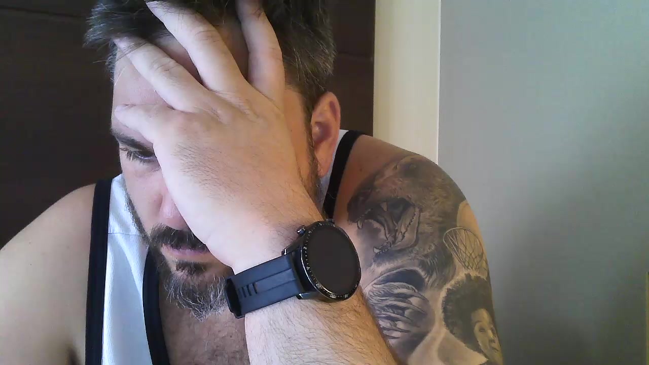 BruceWayne_34 Live Cam Screenshot – 2025-08-08 12:28:38