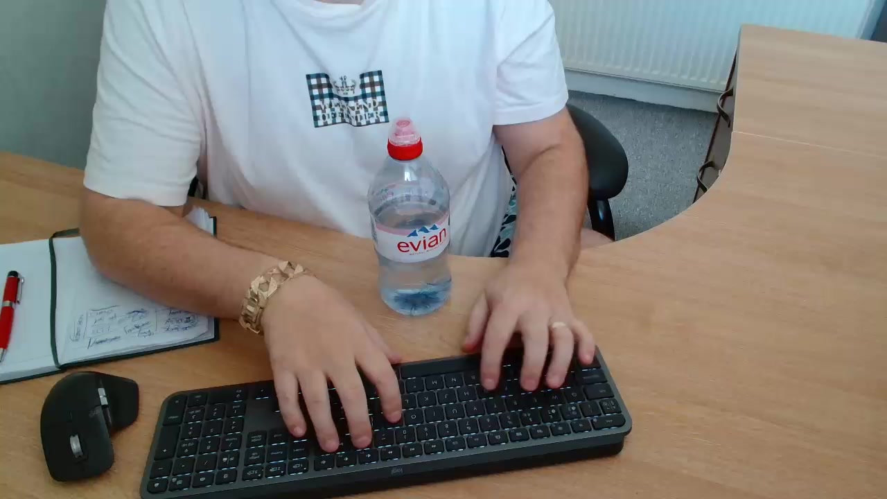 BrummieBoi89 Live Cam Screenshot – 2025-08-08 12:10:22