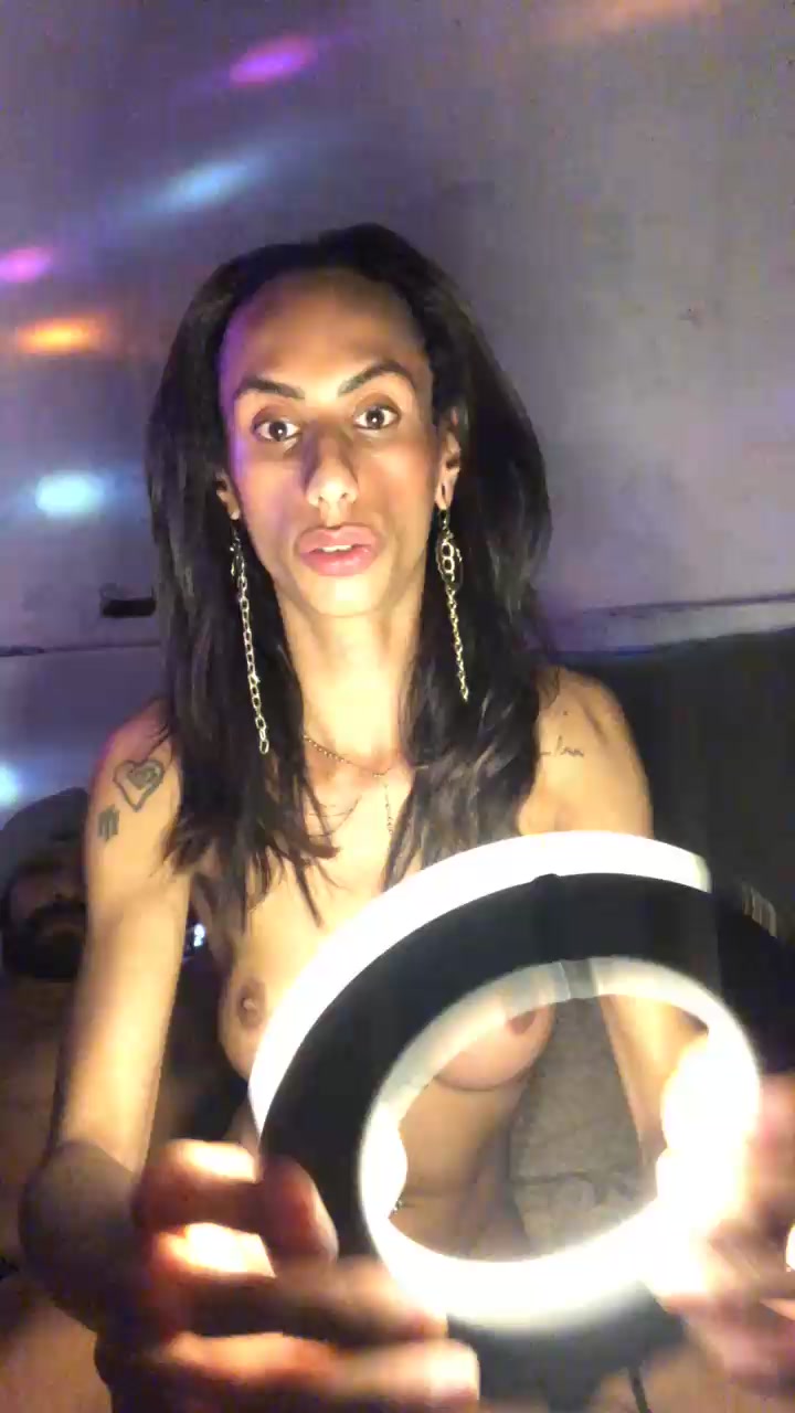 BrunnaGarcia69 Live Cam Screenshot – 2025-08-30 21:02:47