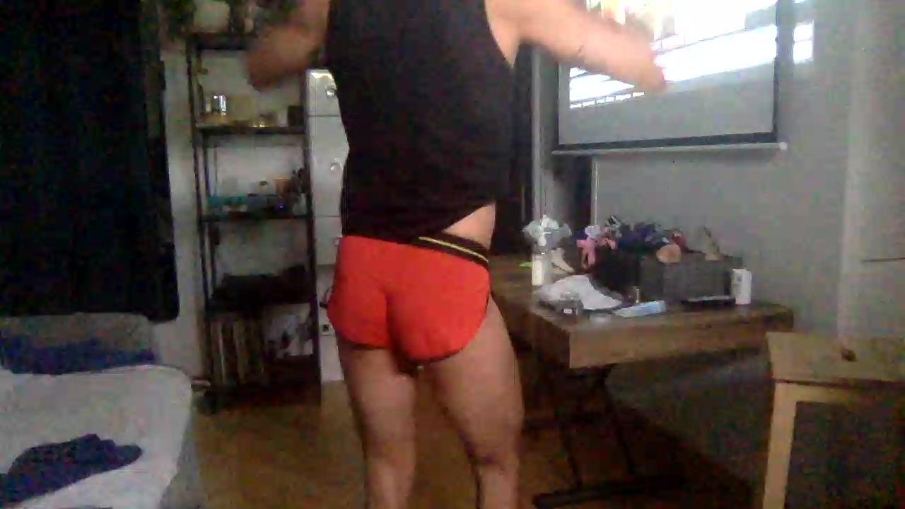 BubbaExhib Live Cam Screenshot – 2025-08-26 07:34:20