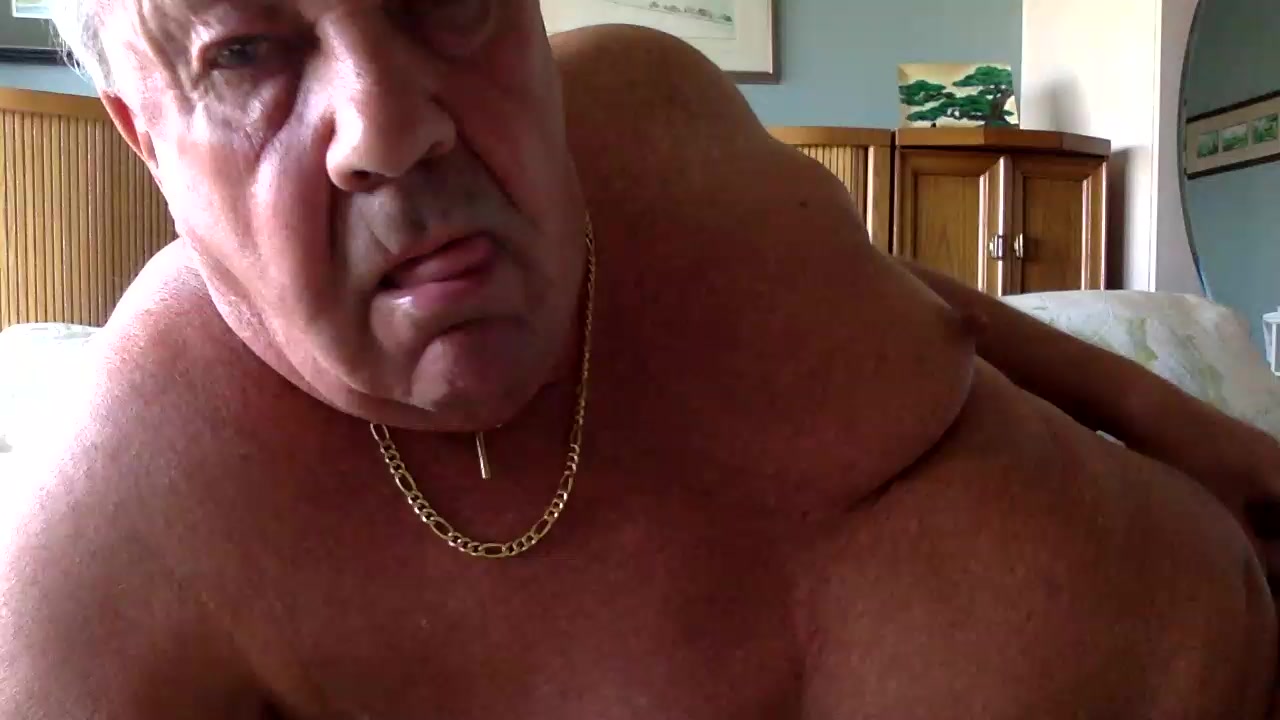 Bustymanhot1 Live Cam Screenshot – 2025-09-09 20:18:57