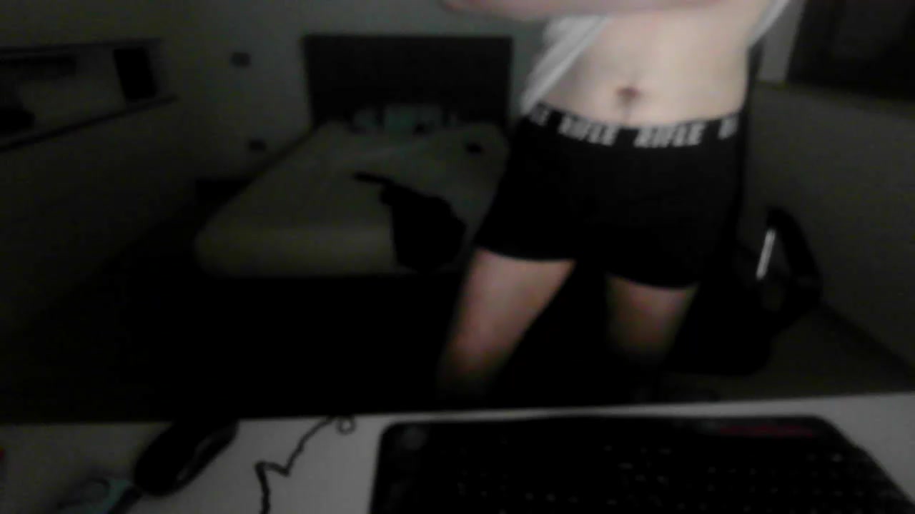 CYUKKY86 Live Cam Screenshot – 2025-08-30 04:02:55