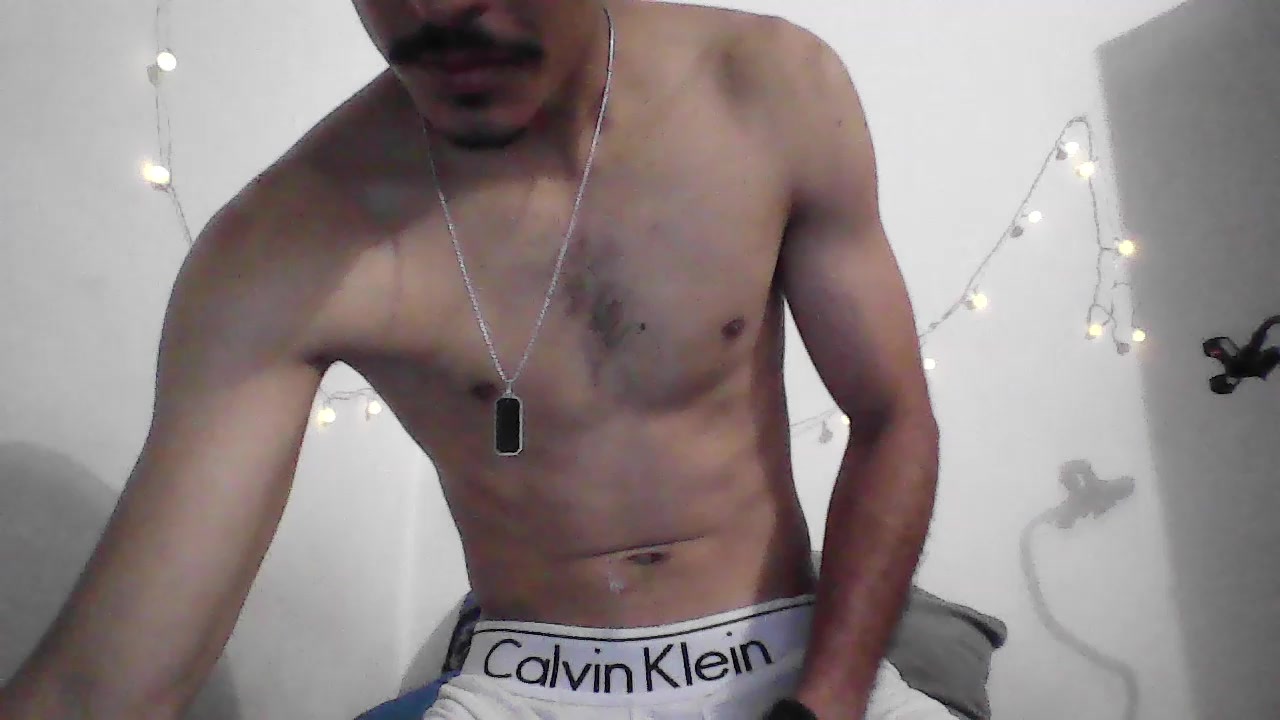 Camilo9720 Live Cam Screenshot – 2025-08-05 07:28:59